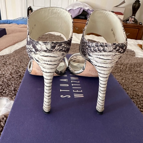 Stuart Weitzman “Myslide” stamped python sandals - Picture 7 of 9